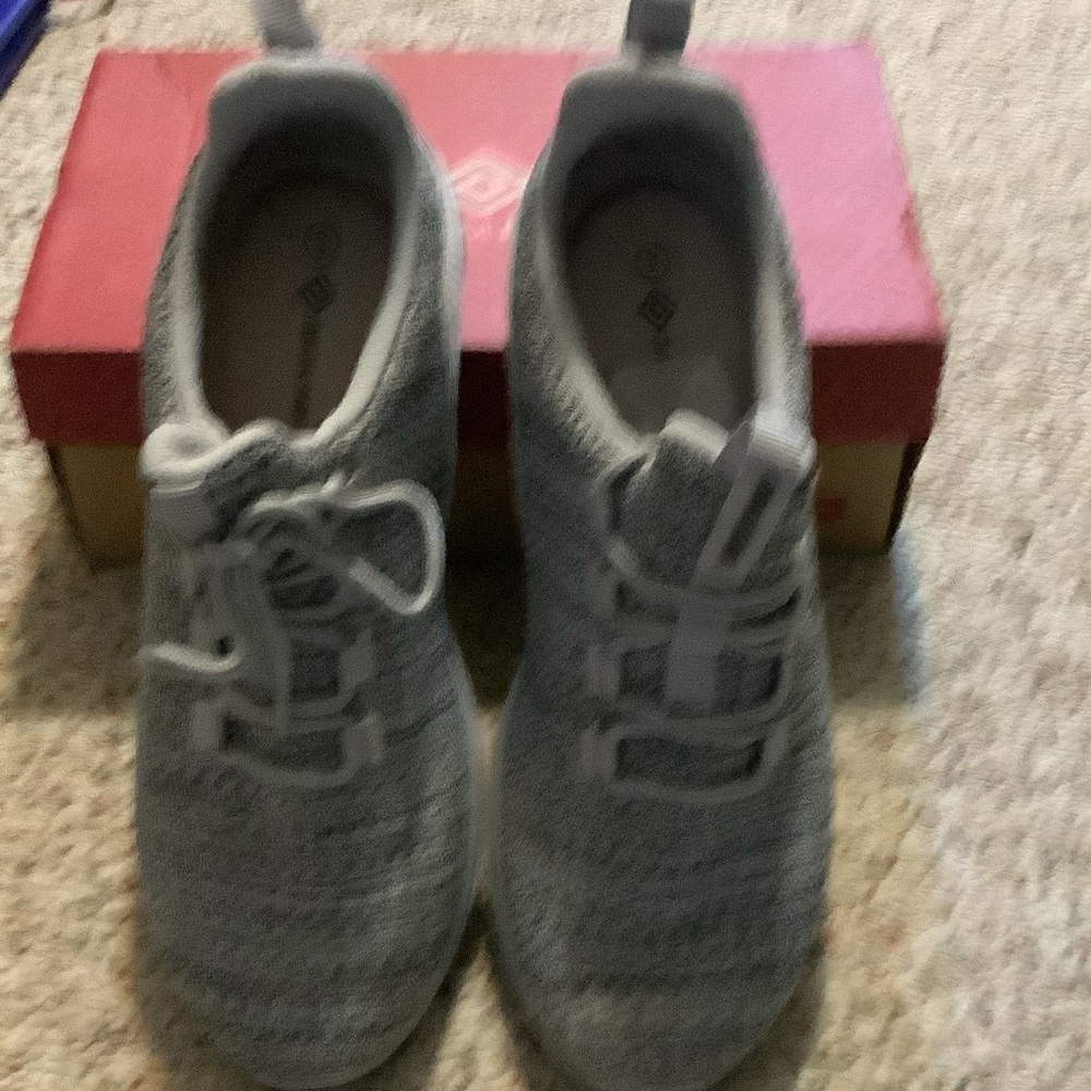 Dream Pairs Gray Knit Lace-Up Athletic Sneakers